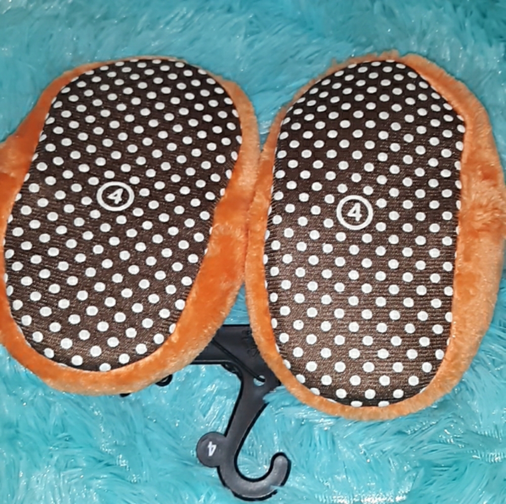 Slippers - Picture 2 of 2